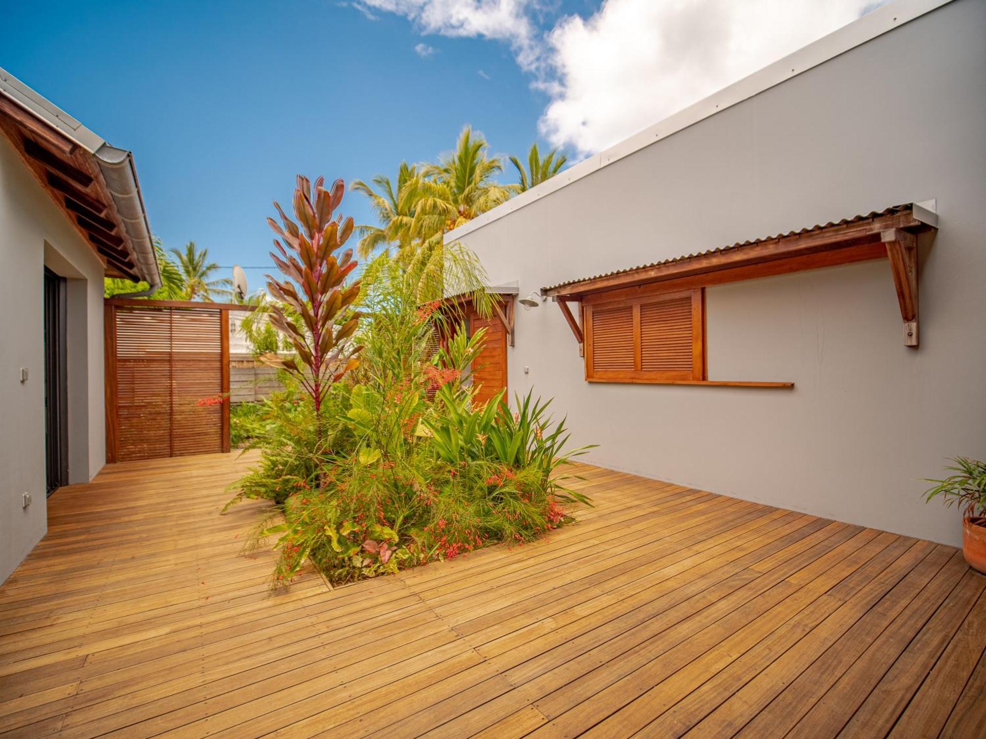 La Kaz Veloutier - Villa 4 Chambres Avec Piscine Ла-Салин-ле-Бен Экстерьер фото