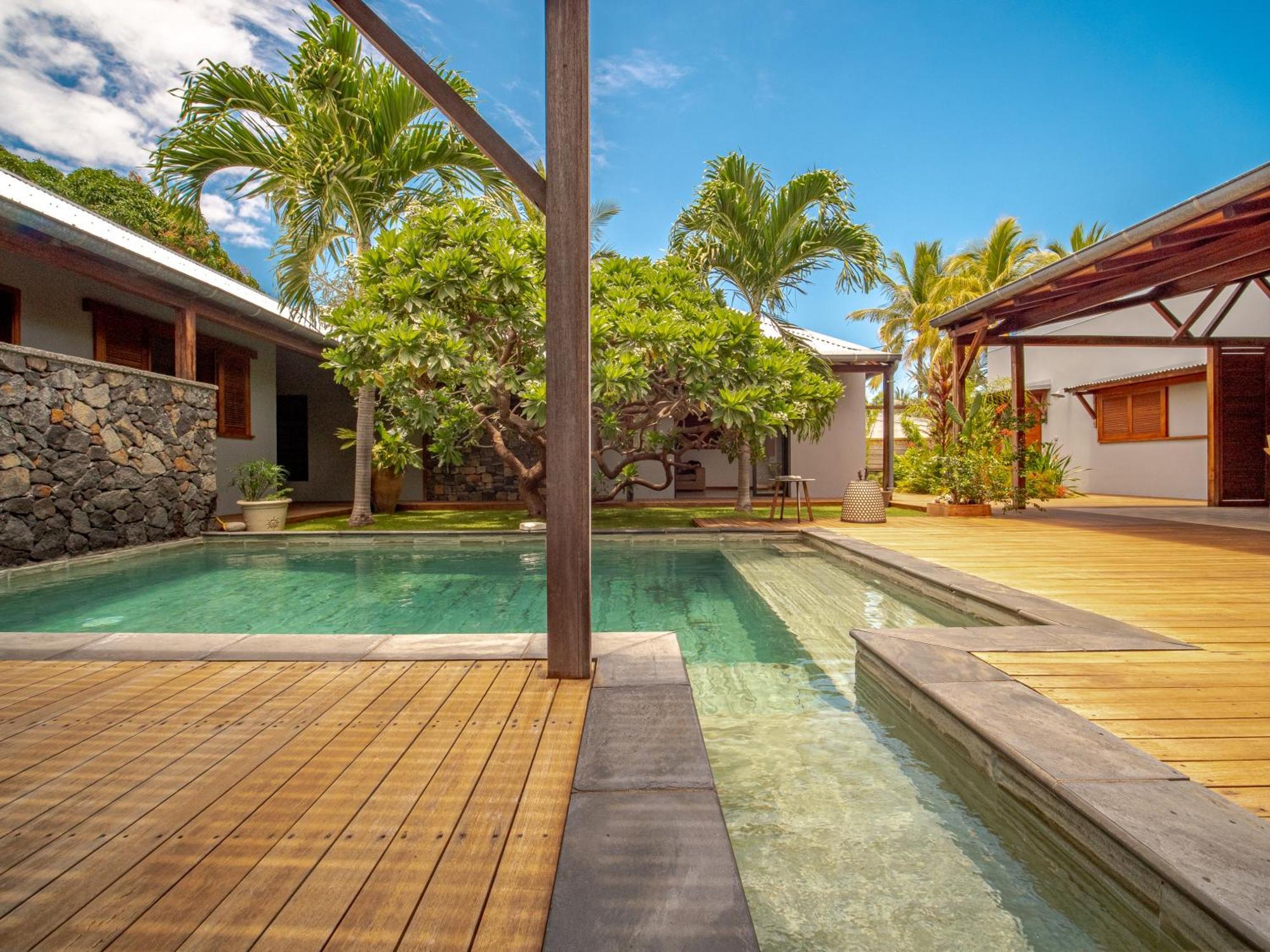 La Kaz Veloutier - Villa 4 Chambres Avec Piscine Ла-Салин-ле-Бен Экстерьер фото
